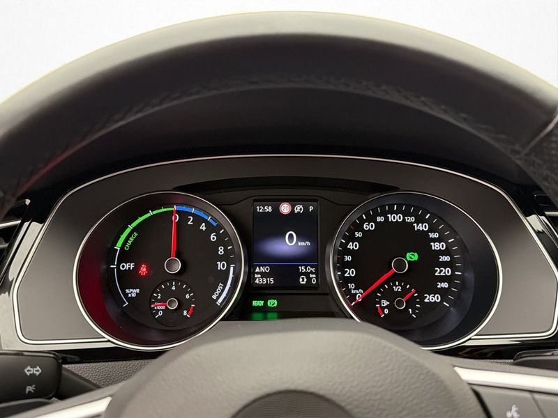 Volkswagen Passat bild 16