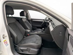 Volkswagen Passat bild 24