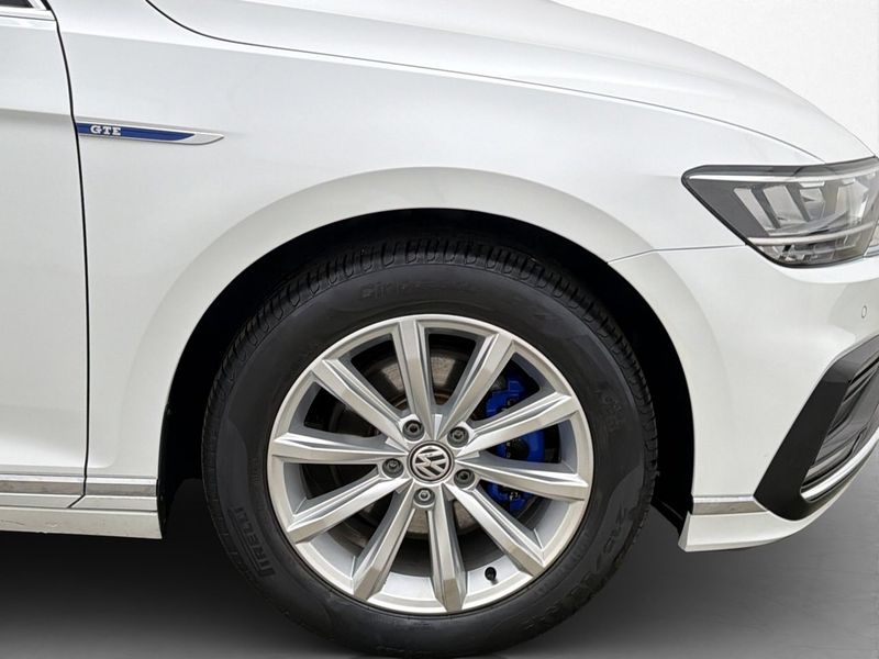 Volkswagen Passat bild 31
