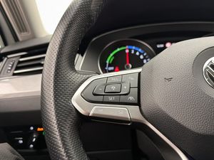 Volkswagen Passat bild 15