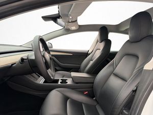 Tesla Model 3 bild 11
