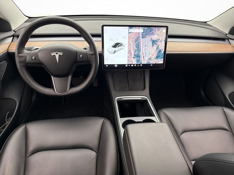 Tesla Model 3 bild 14