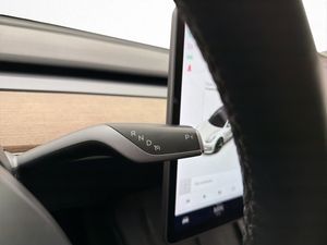 Tesla Model 3 bild 16