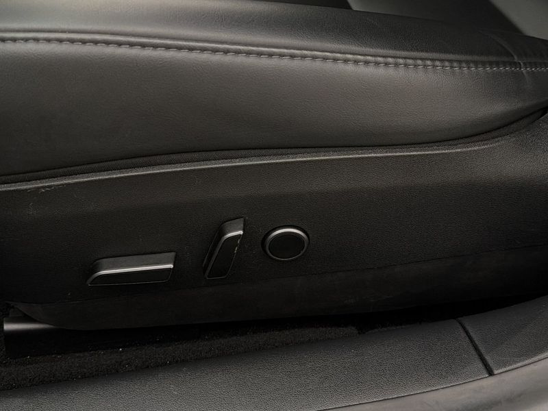 Tesla Model 3 bild 12