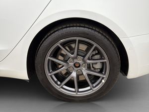 Tesla Model 3 bild 31