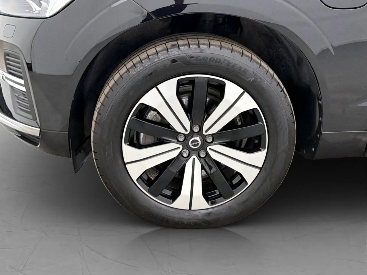 Vehicle image 36