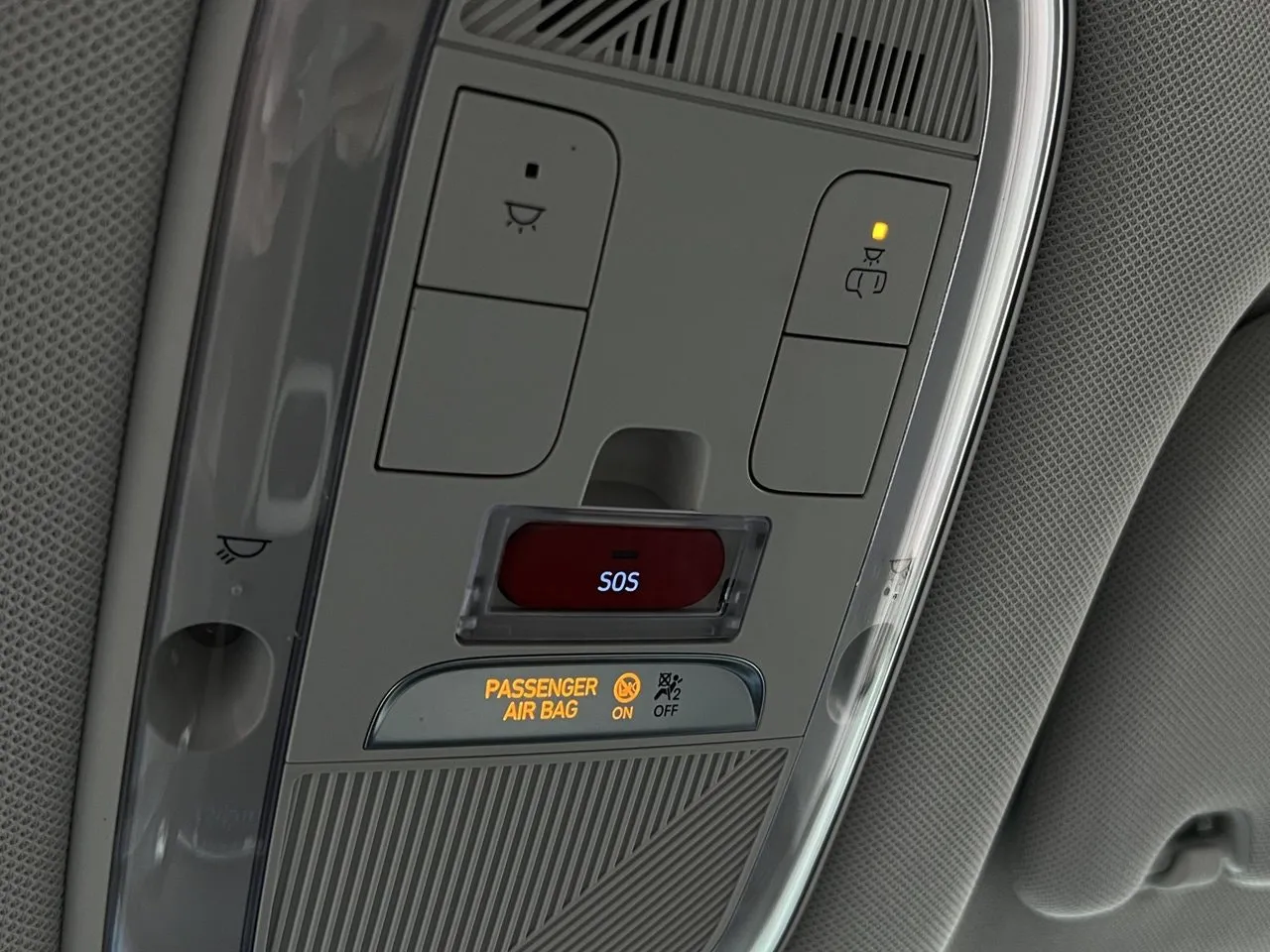 Vehicle image 32