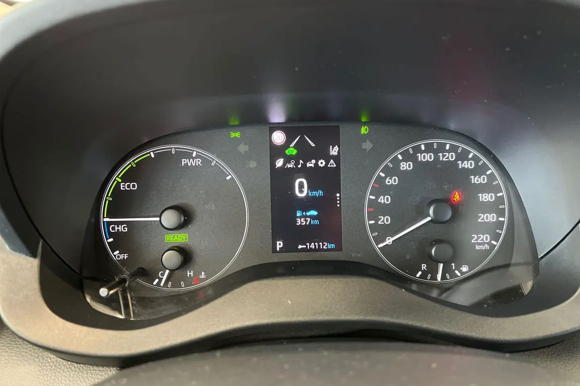 Vehicle image 15