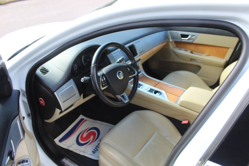 Jaguar XF bild 6