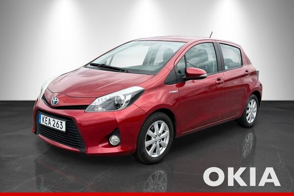 Toyota Yaris Hybrid e-CVT Active Kamera - 2013