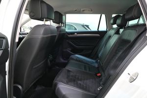 Volkswagen Passat bild 15