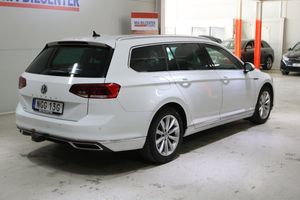 Volkswagen Passat bild 8
