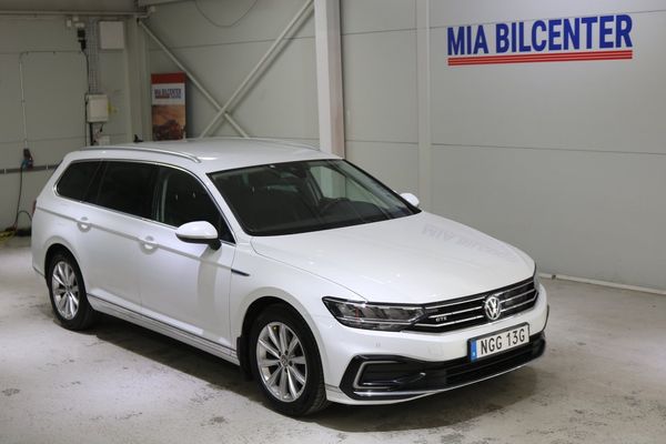 Volkswagen Passat Sportscombi GTE 1.4 TSI Apple Carplay Bakkamera - 2020