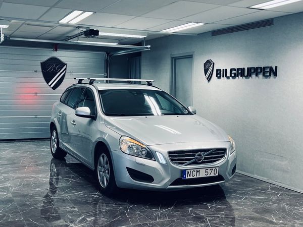 Volvo V60 D2 115hk|Drag|D-värmare|Nyrservad| - 2013