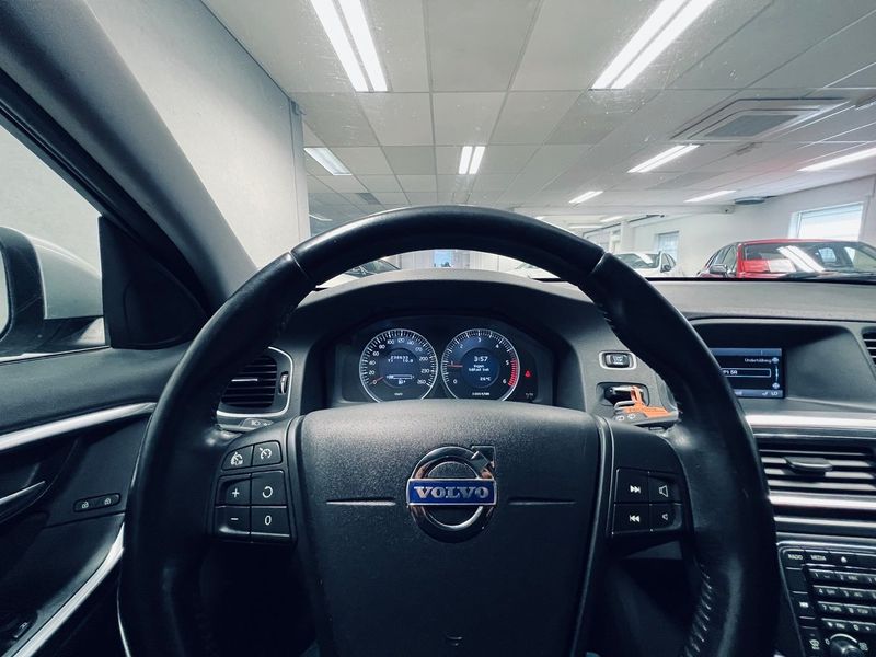 Volvo V60 bild 15