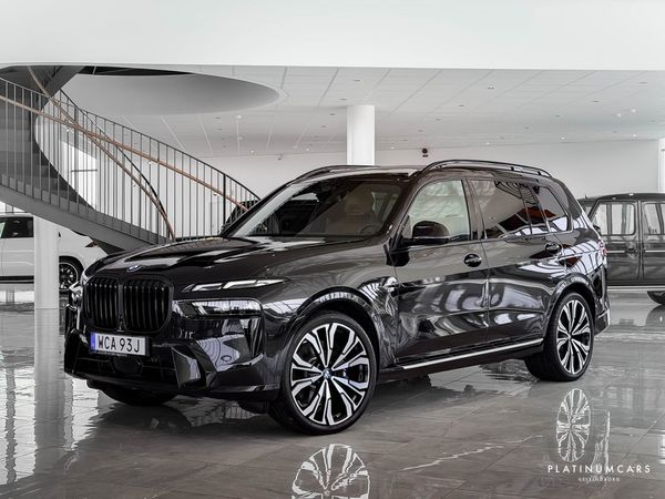 BMW X7 M Sport Pro Exclusive | B&W | 23" | Massage | Se Spec - 2025