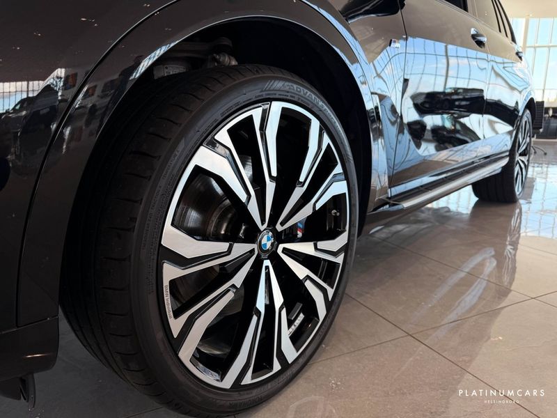 BMW X7 bild 16