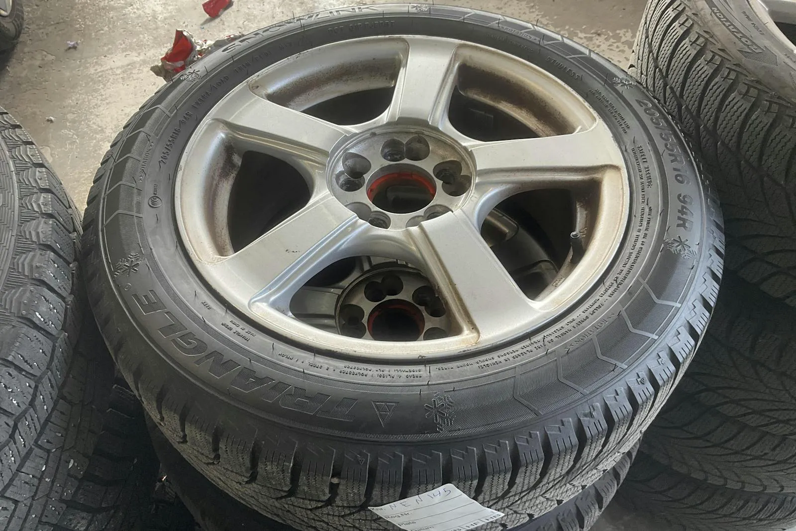 Vehicle image 10