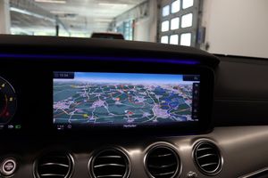 Mercedes E220 bild 16