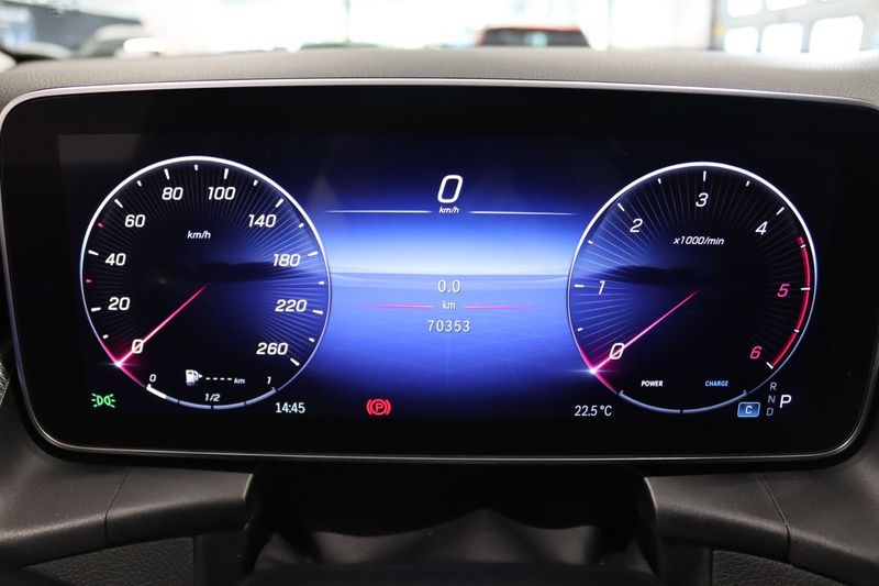 Mercedes GLC220 bild 13