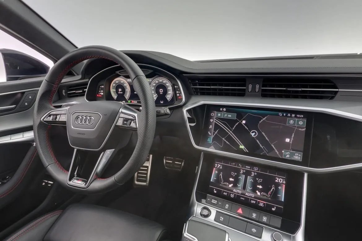 Vehicle image 14