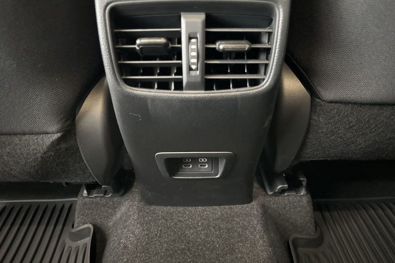 Toyota Corolla Cross bild 13