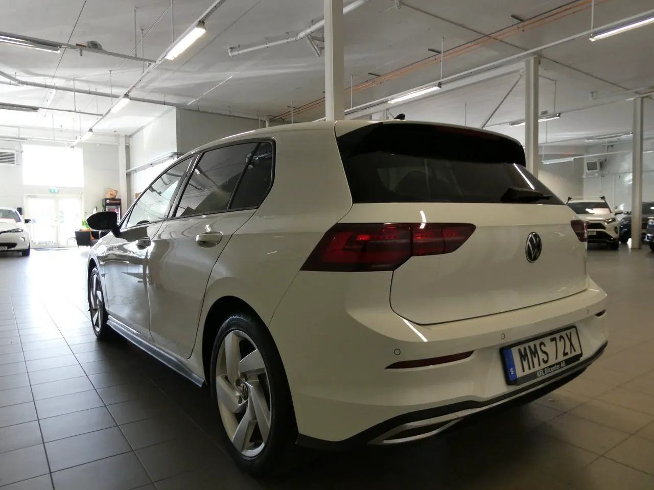 Vehicle image 8
