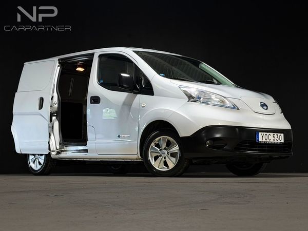 Nissan e-NV200 Van 24 kWh/ BATTERI TESTAD / AUTOMAT/ NAV / RATT VÄRMAE - 2017