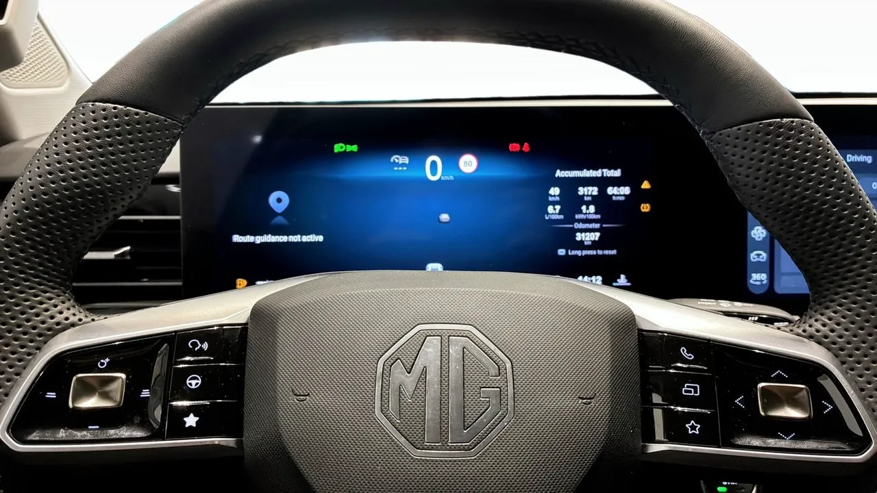 Vehicle image 20