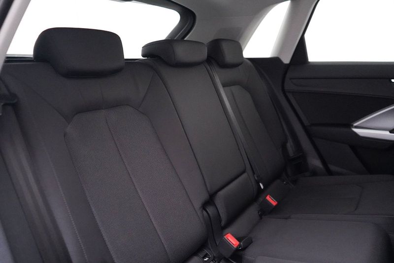 Audi Q3 bild 19