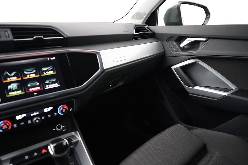 Audi Q3 bild 11
