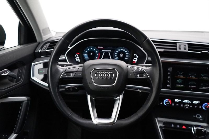 Audi Q3 bild 10