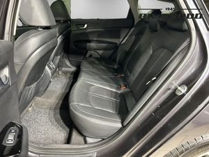 Kia Optima bild 9