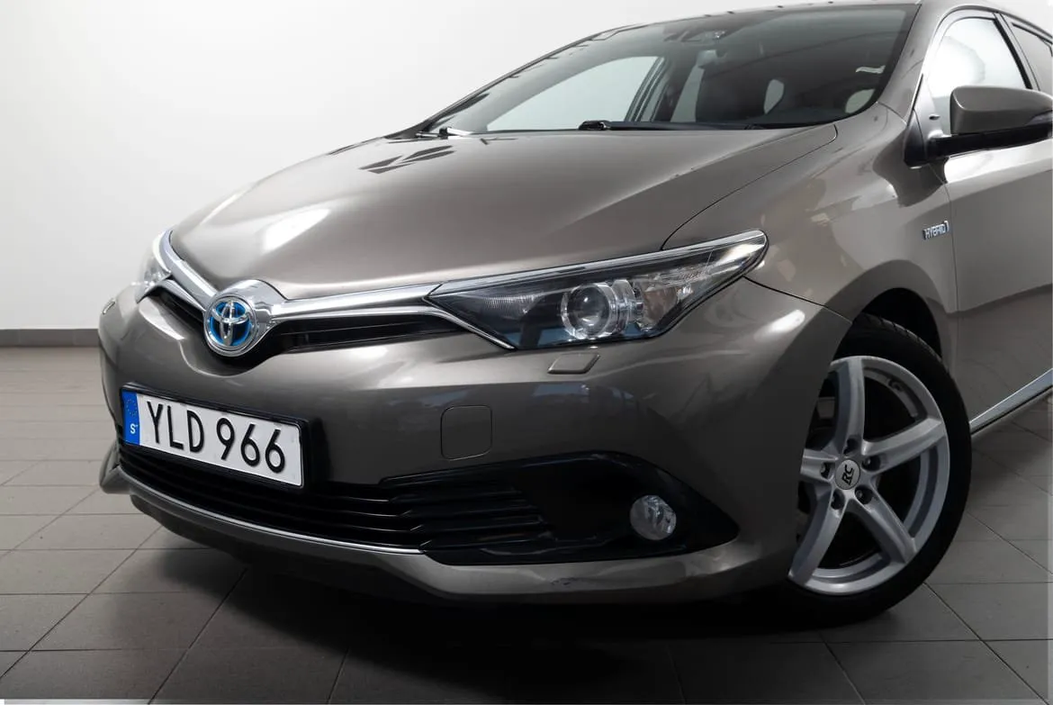 Vehicle image 9