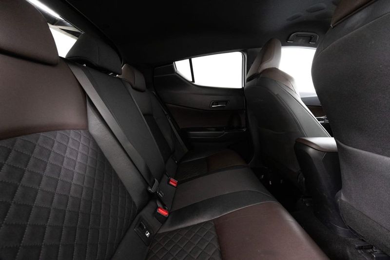 Toyota C-HR bild 15