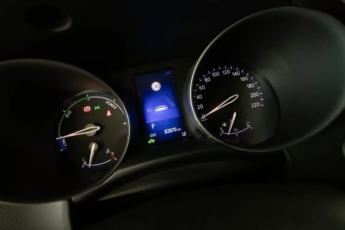 Vehicle image 18