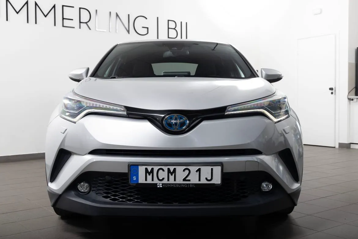 Vehicle image 7