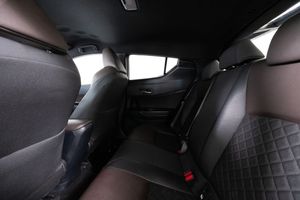 Toyota C-HR bild 17