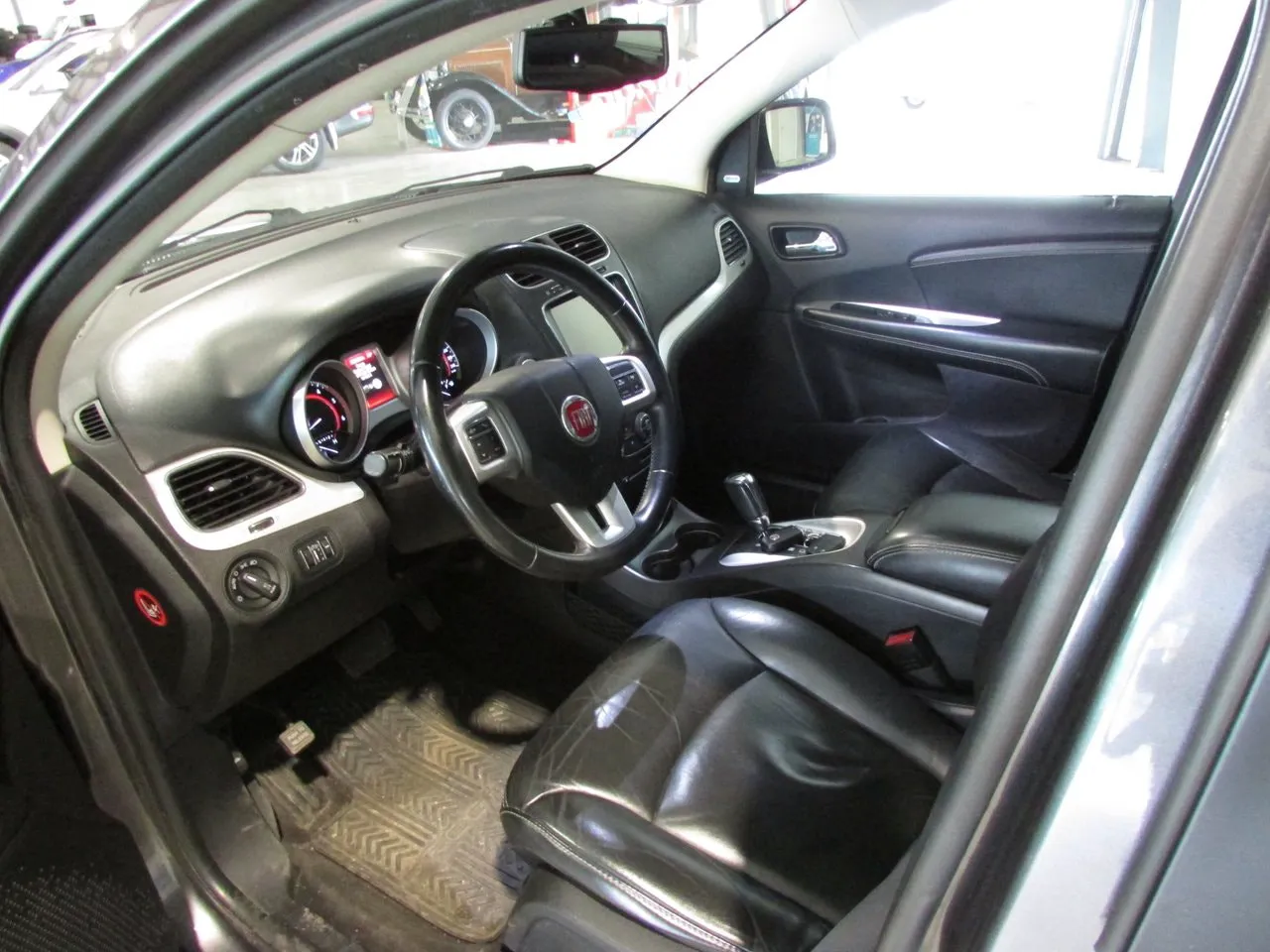 Vehicle image 8