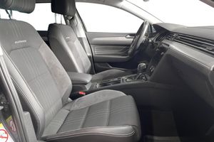 Volkswagen Passat bild 14