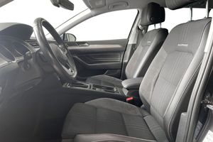 Volkswagen Passat bild 13