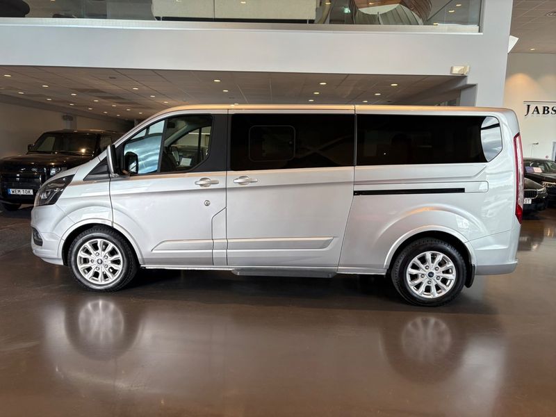 Ford Tourneo Custom bild 2