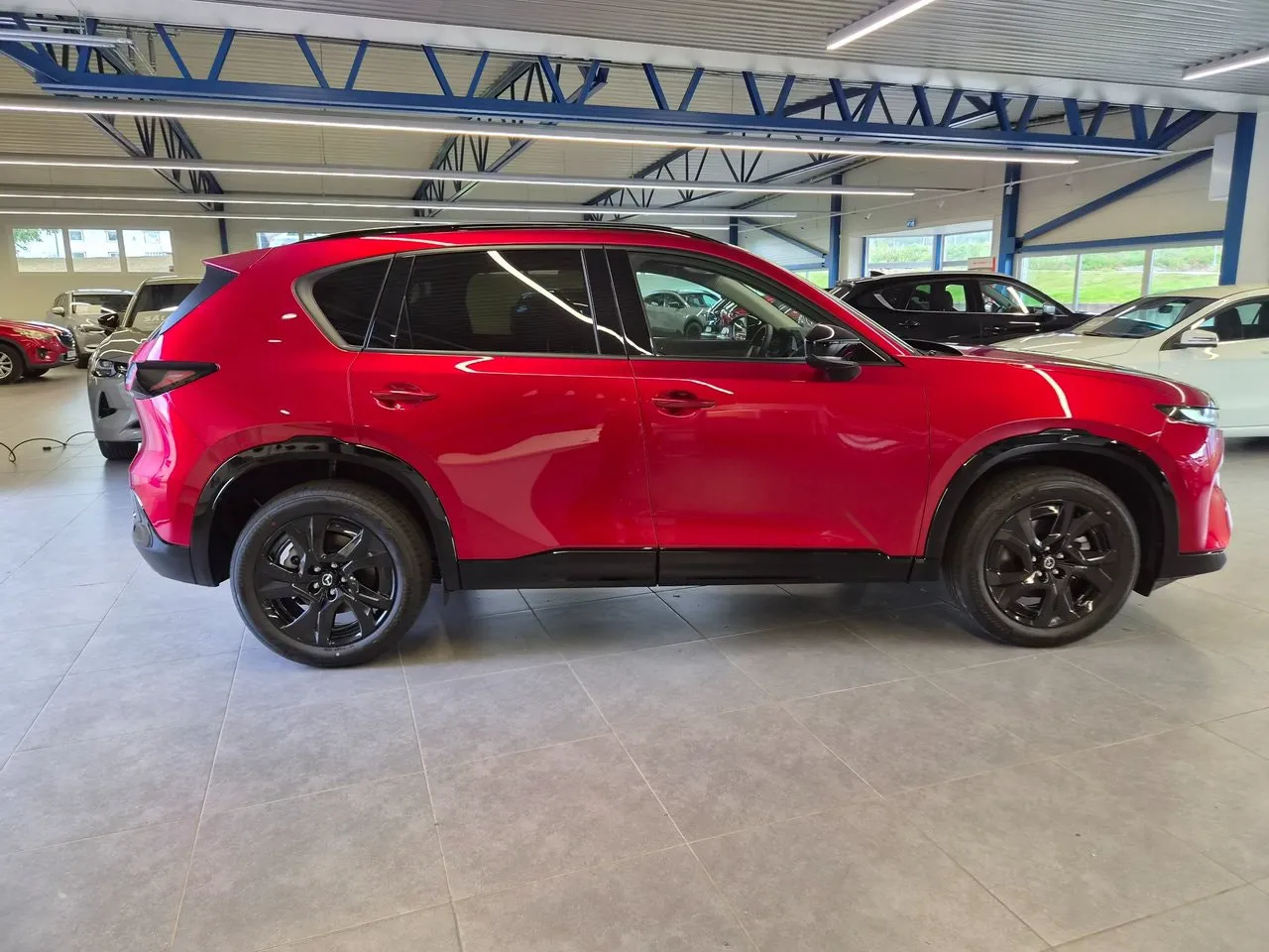 Vehicle image 4