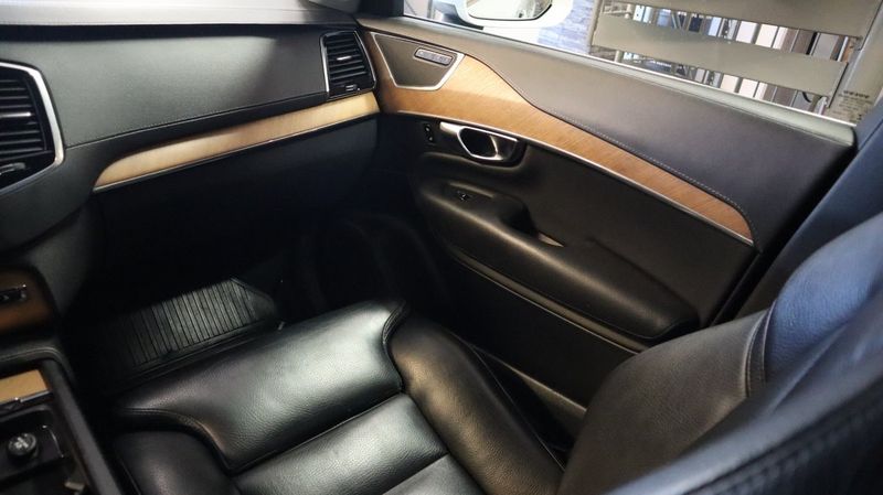 Volvo XC90 bild 9