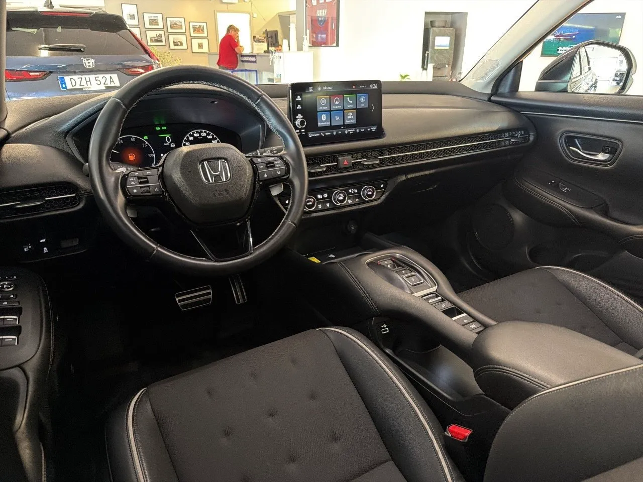 Vehicle image 11