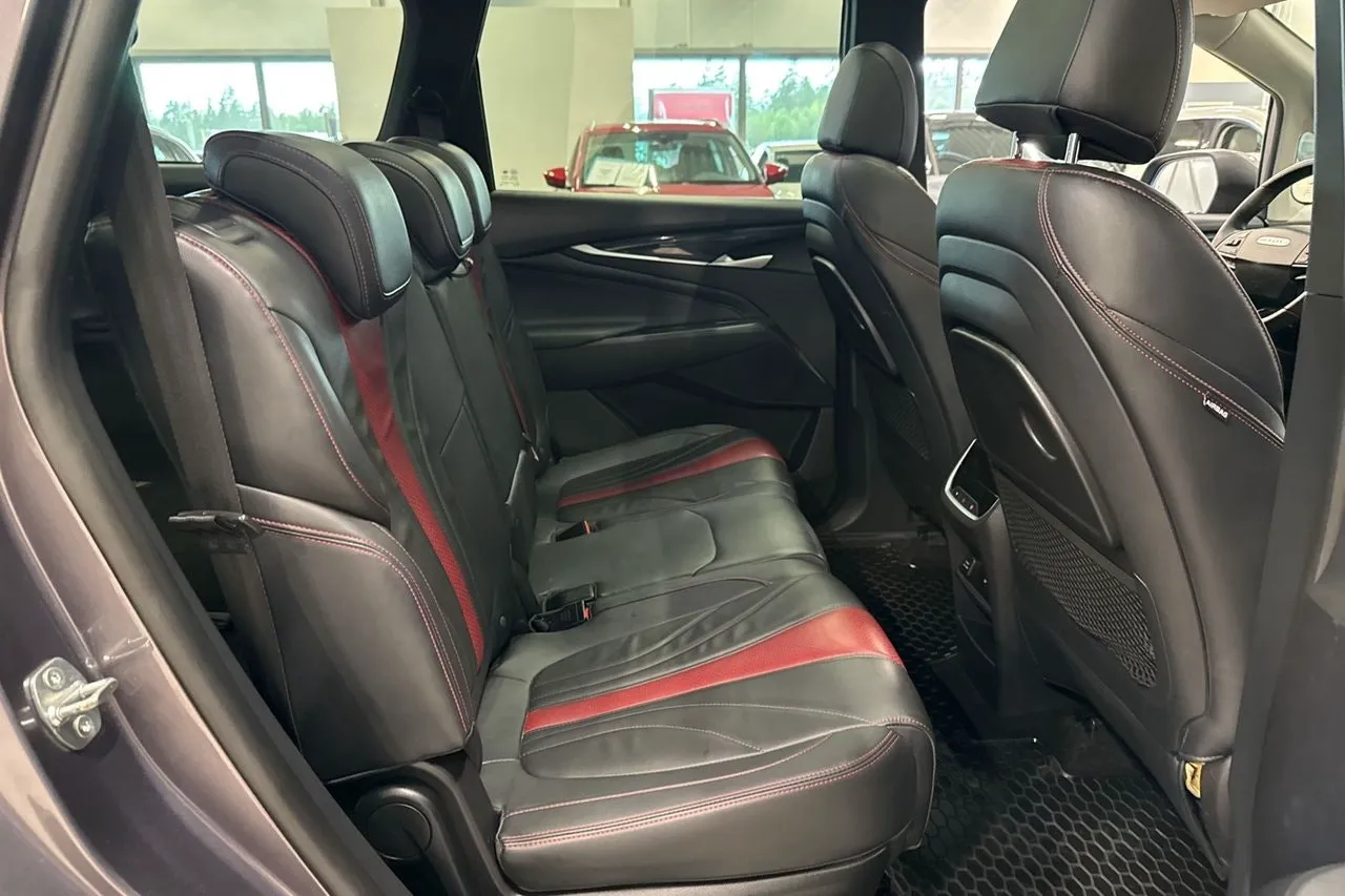 Vehicle image 20
