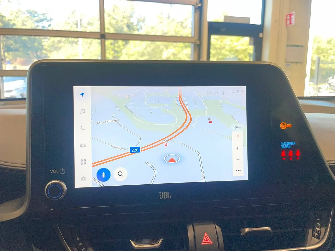 Vehicle image 21