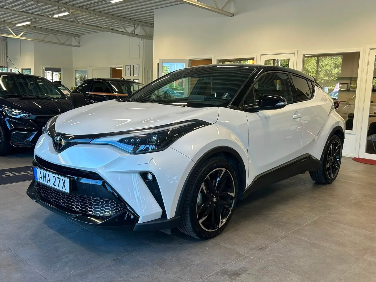 Vehicle image 2