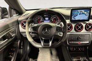 Mercedes CLA45 AMG bild 14