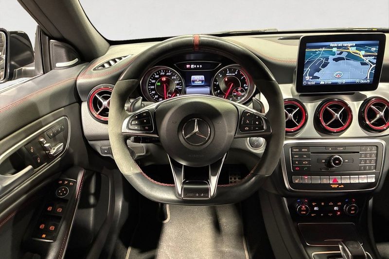 Mercedes CLA45 AMG bild 14